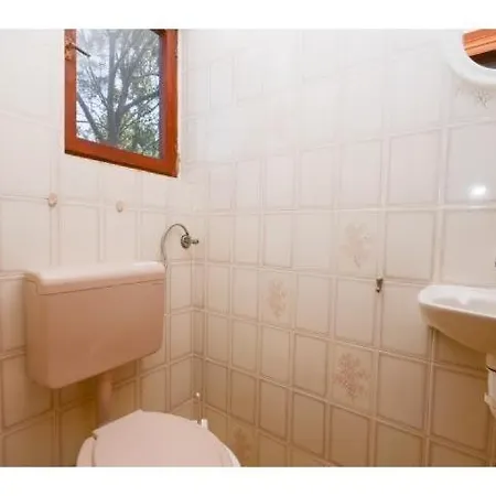 Apartment With A Parking Space Krk - 11646