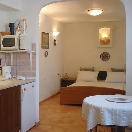 Appartamento With A Parking Space Krk - 11646